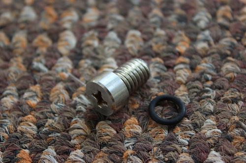 valve screw - τάπα βαλβίδας